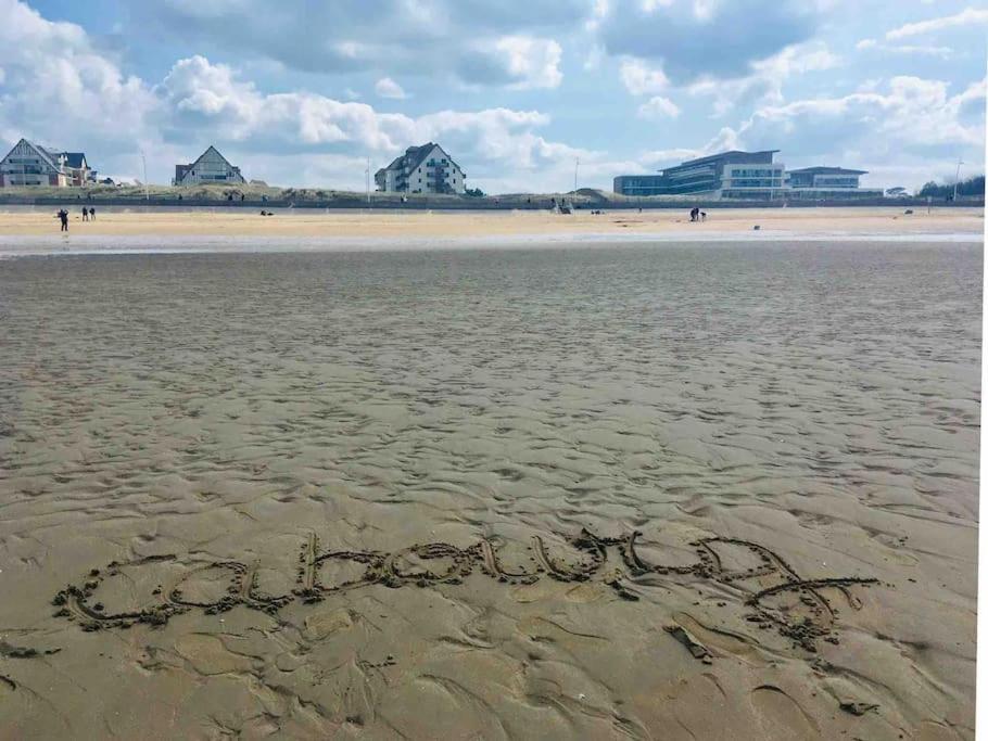 Cabourg-La Mer A Vos Pieds Et La Thalasso A 50 M Exterior foto